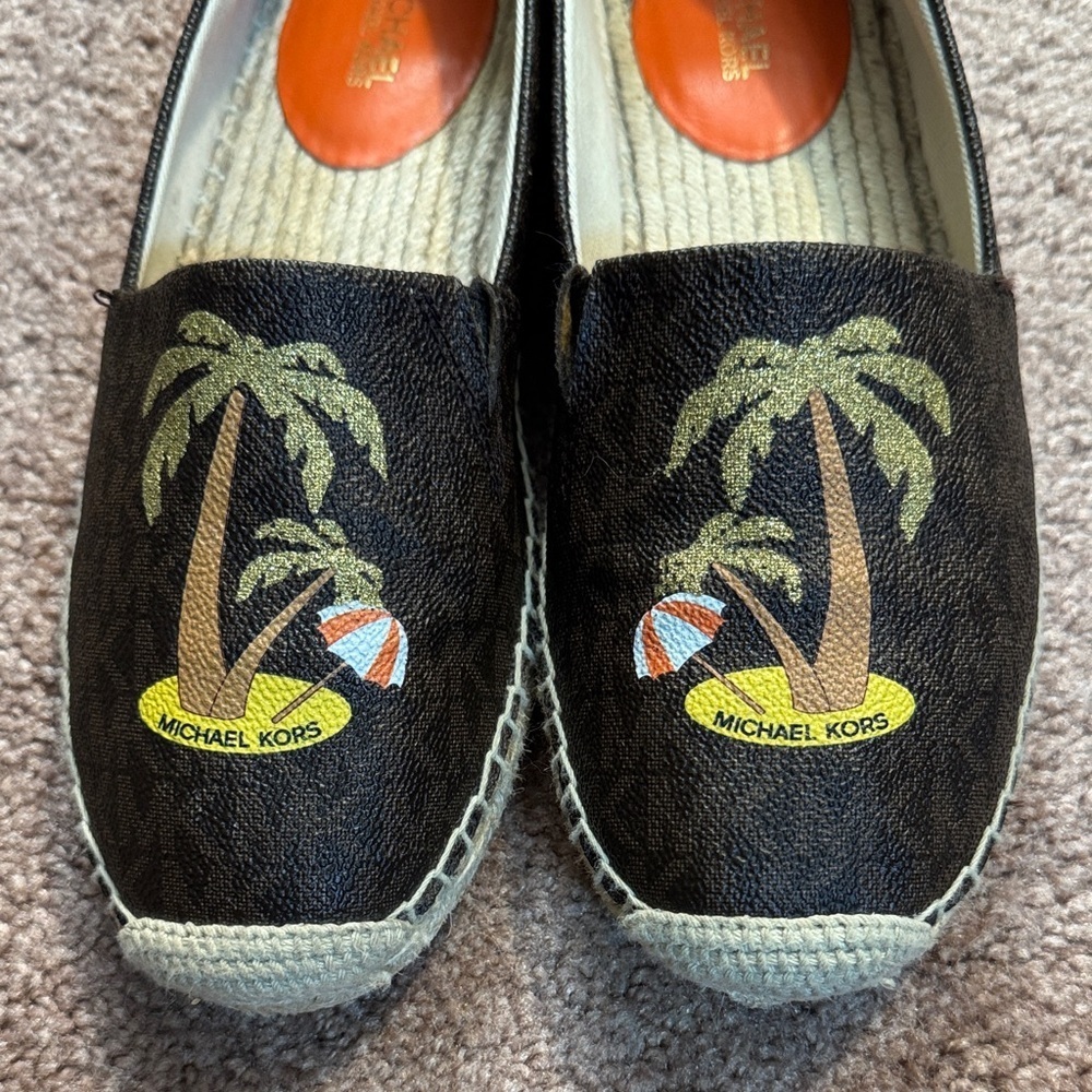 NWOT Michael Kors Brown and Tan Logo Espadrilles w/Palm Design Perfect Condition - Picture 3 of 10